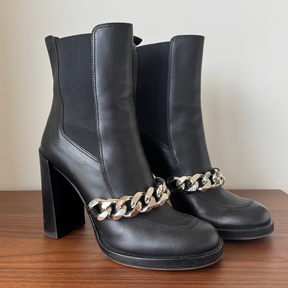Givenchy Chain High Heel Ankle Boots ✨like new✨